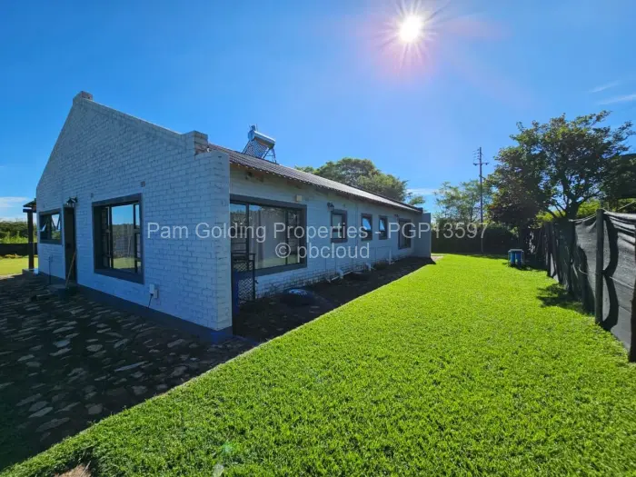 2 Bedroom House for Sale in Douglasdale, Bulawayo