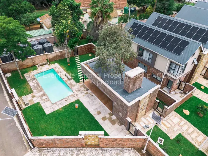 Townhouse/Cluster to Rent in Greendale