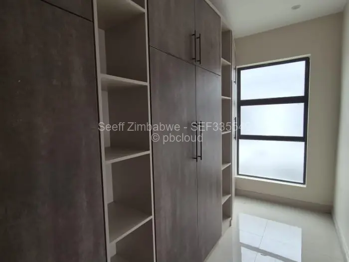 Townhouse/Cluster for Sale in Mount Pleasant, Harare