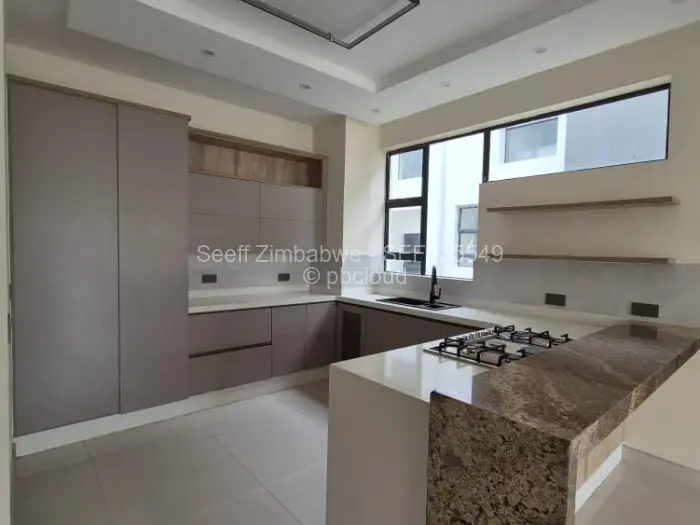 Townhouse/Cluster for Sale in Mount Pleasant, Harare