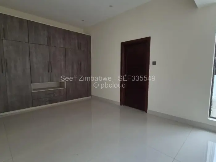 Townhouse/Cluster for Sale in Mount Pleasant, Harare