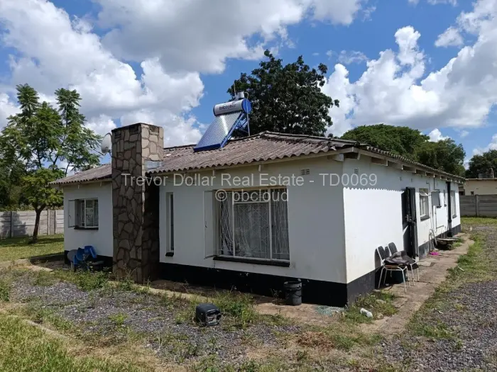 3 Bedroom House for Sale in Windsor Park, Gweru