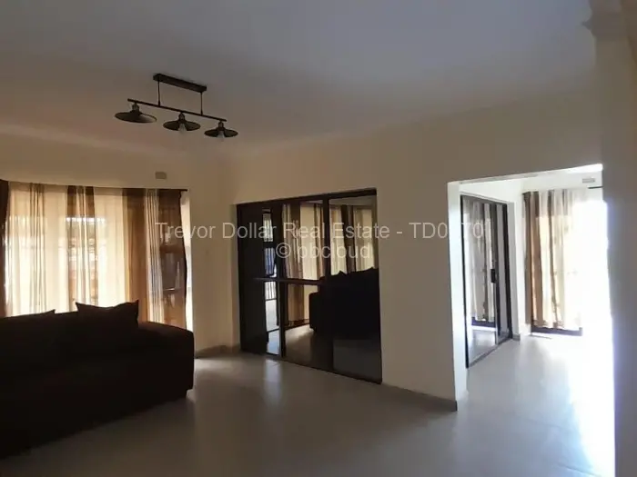 4 Bedroom House for Sale in Adelaide Pk Gweru, Gweru