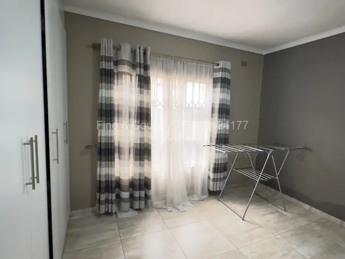 4 Bedroom House to Rent in Marimba Park