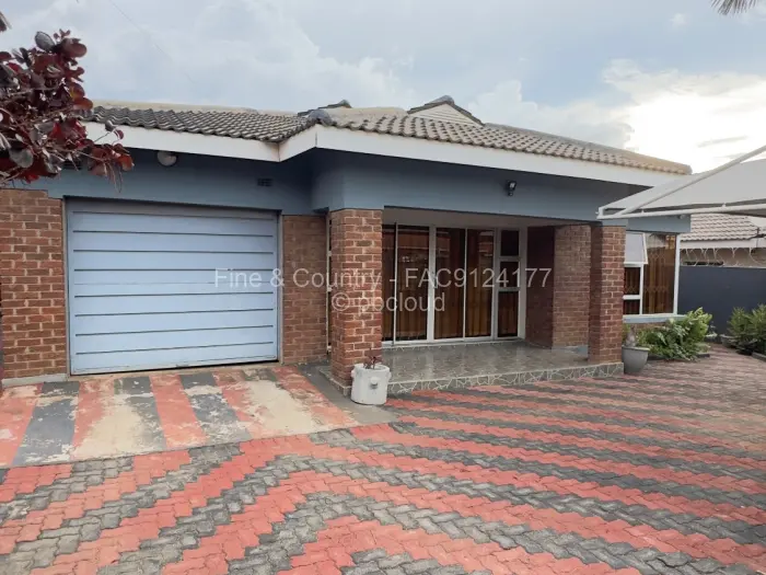 4 Bedroom House to Rent in Marimba Park