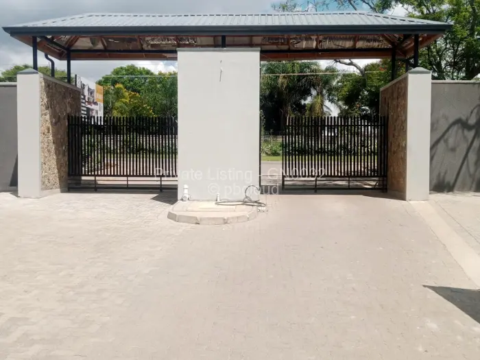 Townhouse/Cluster for Sale in Greendale, Harare