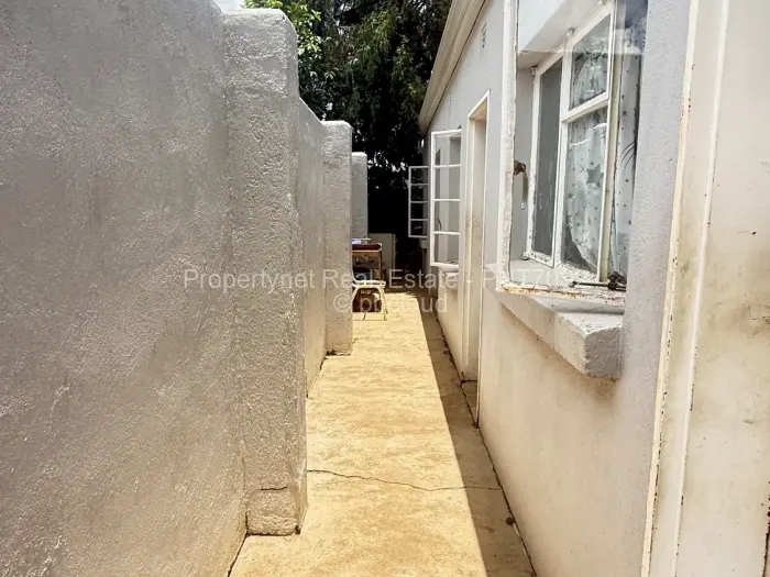 3 Bedroom House for Sale in Vainona, Harare