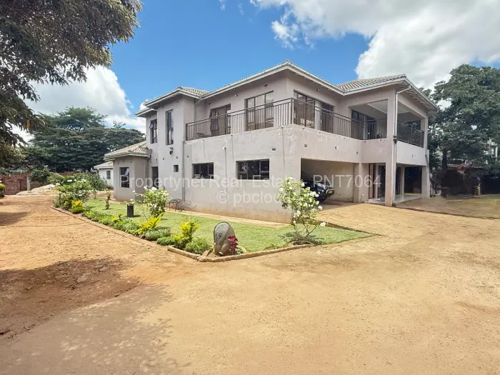 6 Bedroom House for Sale in Gletwin Park, Harare