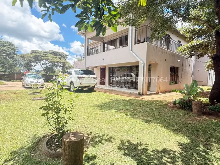 6 Bedroom House for Sale in Gletwin Park, Harare