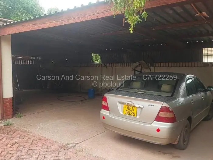 5 Bedroom House for Sale in Hatfield, Harare