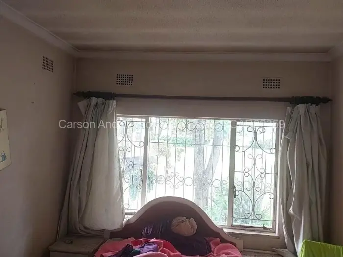 5 Bedroom House for Sale in Hatfield, Harare