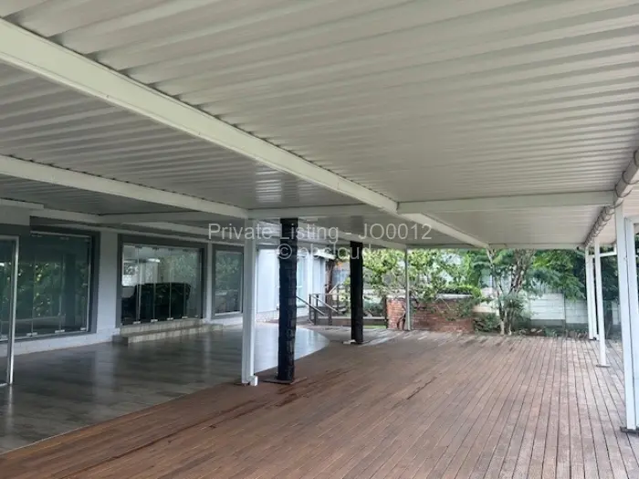 7 Bedroom House to Rent in Greystone Park, Harare