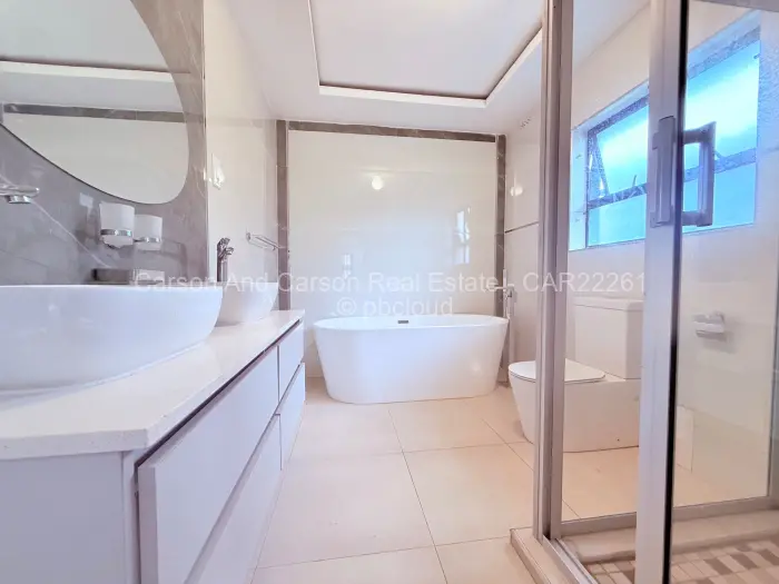 7 Bedroom House for Sale in Borrowdale, Harare