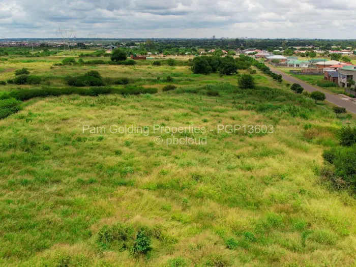 Commercial Stand for Sale in Hopeville, Bulawayo