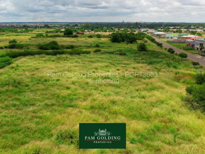 Commercial Stand for Sale in Hopeville, Bulawayo