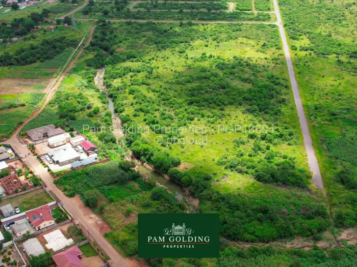 Commercial Stand for Sale in Hopeville, Bulawayo