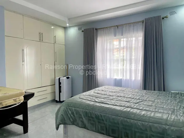 5 Bedroom House for Sale in Zimre Park, Harare