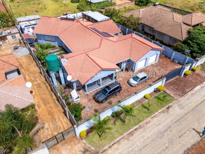 5 Bedroom House for Sale in Zimre Park, Harare