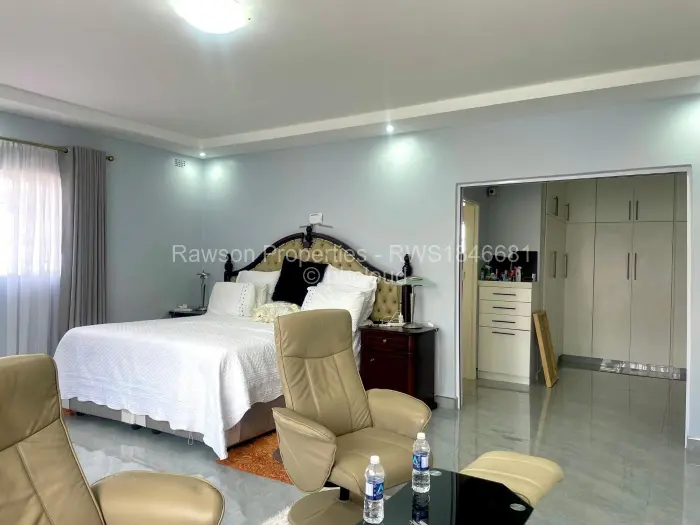 5 Bedroom House for Sale in Zimre Park, Harare