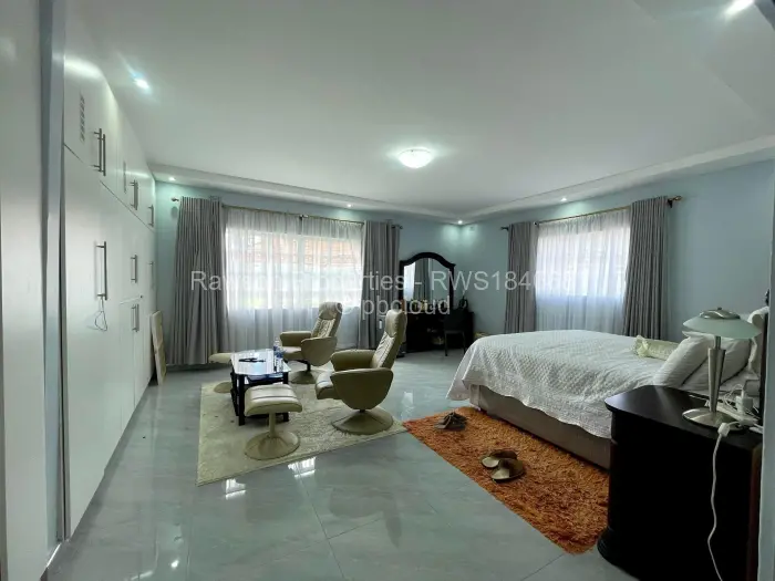 5 Bedroom House for Sale in Zimre Park, Harare