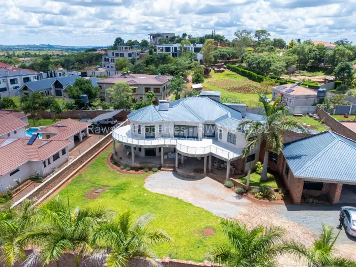 6 Bedroom House for Sale in Brookeview, Harare