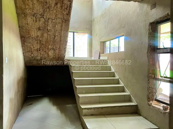 6 Bedroom House for Sale in Brookeview, Harare