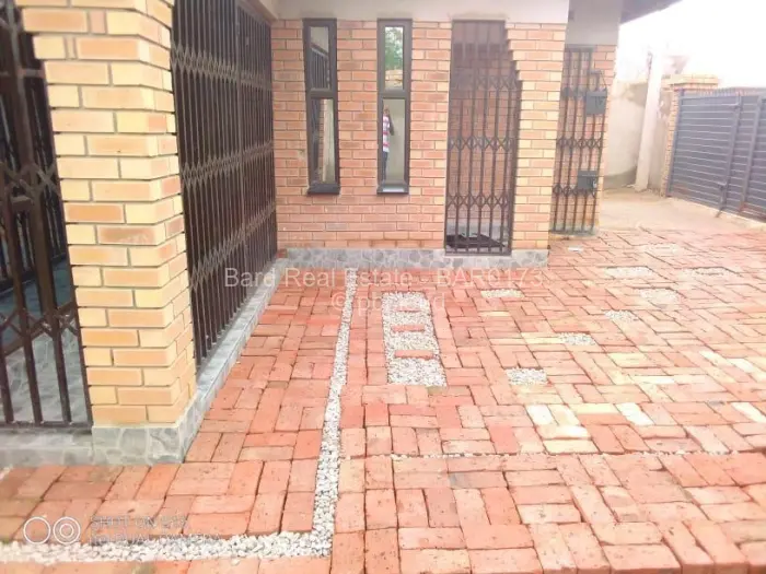 4 Bedroom House for Sale in Waterfalls, Harare