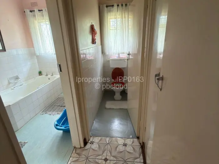 House to Rent in Ballantyne Park, Harare