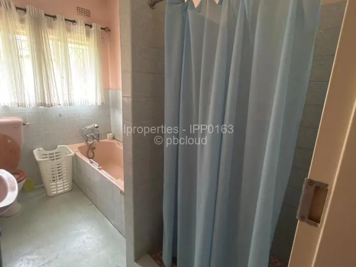 House to Rent in Ballantyne Park, Harare