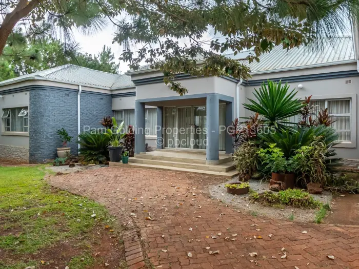 5 Bedroom House for Sale in Shawasha Hills, Harare