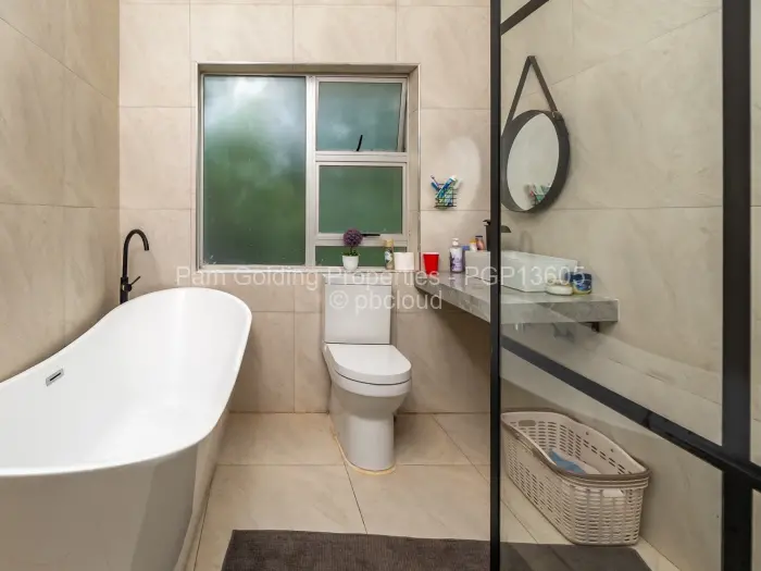 5 Bedroom House for Sale in Shawasha Hills, Harare