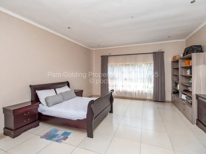 5 Bedroom House for Sale in Shawasha Hills, Harare