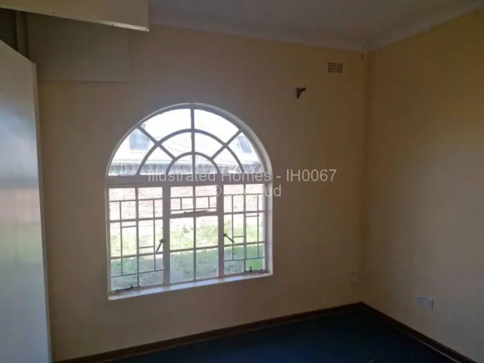 Townhouse/Cluster for Sale in Meyrick Park, Harare