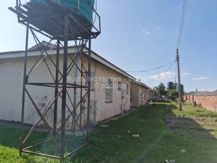 Townhouse/Cluster for Sale in Meyrick Park, Harare