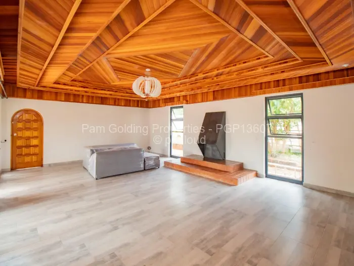 5 Bedroom House for Sale in Philadelphia, Harare