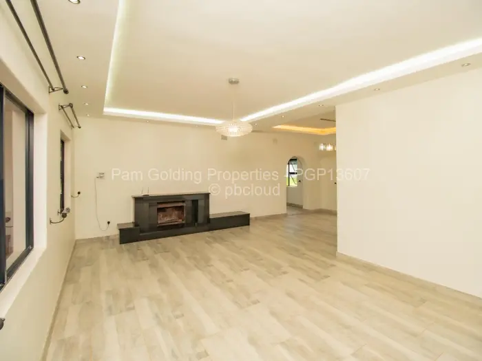5 Bedroom House for Sale in Philadelphia, Harare