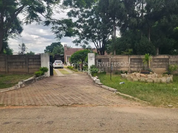 3 Bedroom House for Sale in Waterfalls, Harare