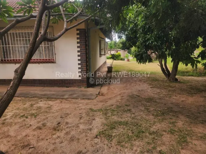 3 Bedroom House for Sale in Waterfalls, Harare