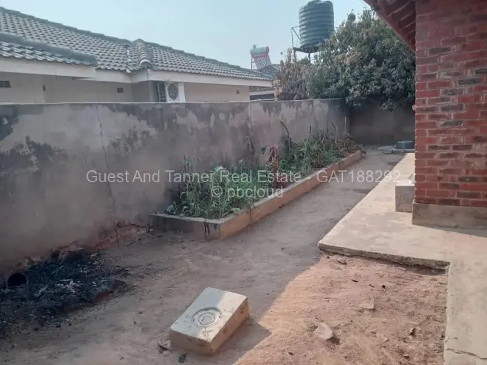 3 Bedroom House for Sale in Mainway Meadows, Harare