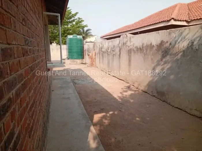 3 Bedroom House for Sale in Mainway Meadows, Harare