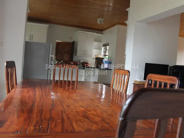 Townhouse/Cluster to Rent in Marlborough, Harare