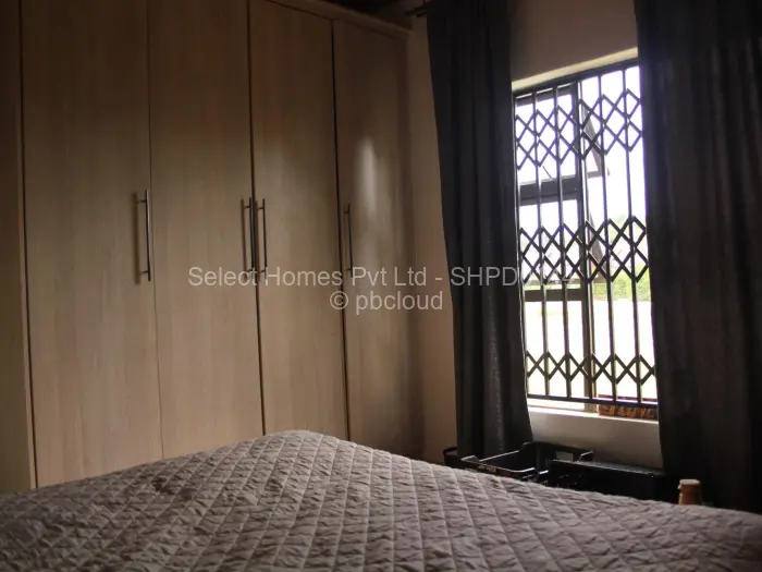 Townhouse/Cluster to Rent in Marlborough, Harare