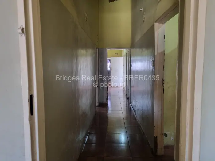 4 Bedroom House for Sale in Budiriro, Harare
