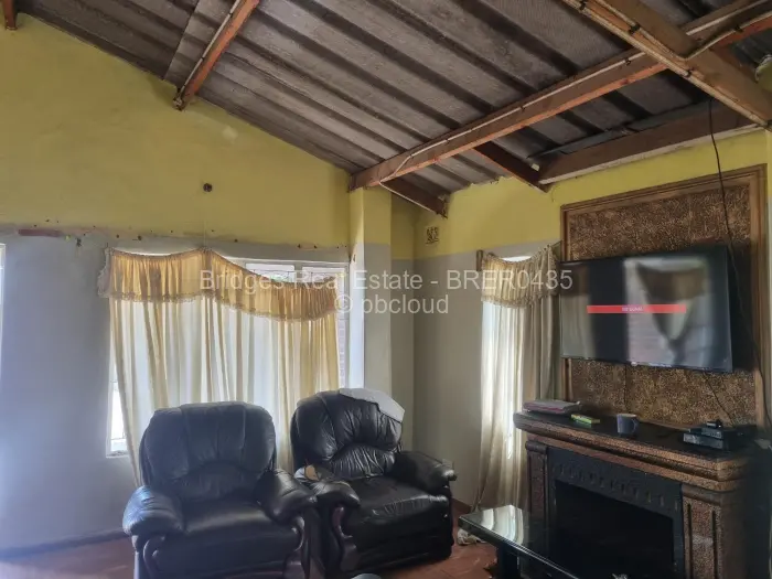 4 Bedroom House for Sale in Budiriro, Harare