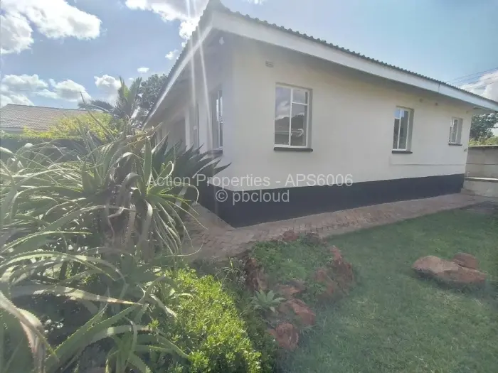 Townhouse/Cluster to Rent in Greendale, Harare