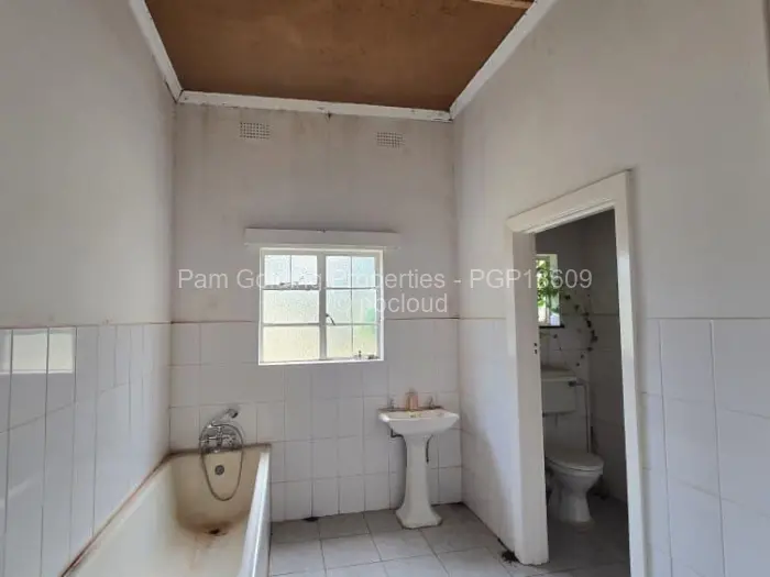 2 Bedroom House for Sale in North End, Bulawayo
