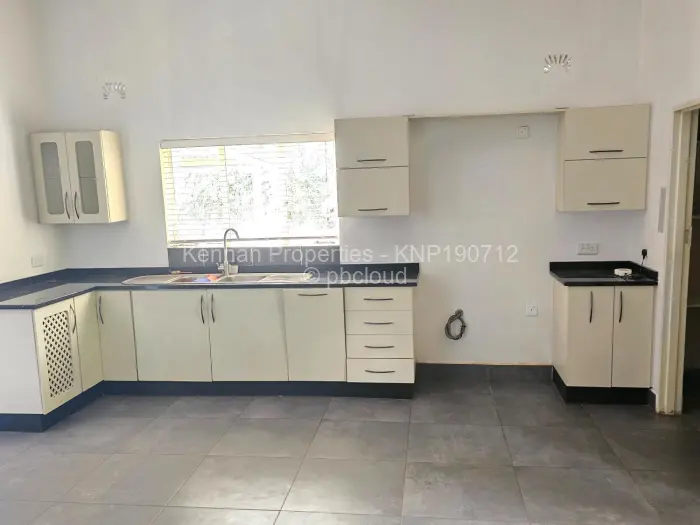 Townhouse/Cluster for Sale in Hogerty Hill, Harare