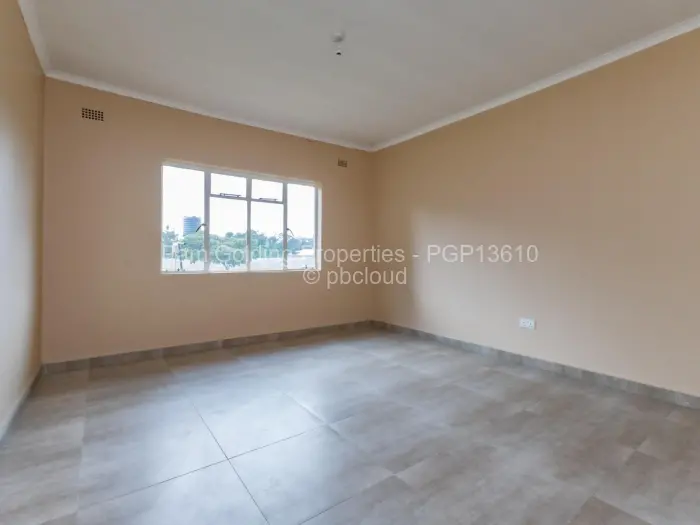 Townhouse/Cluster for Sale in Waterfalls, Harare