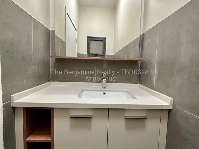 Townhouse/Cluster to Rent in Avondale, Harare