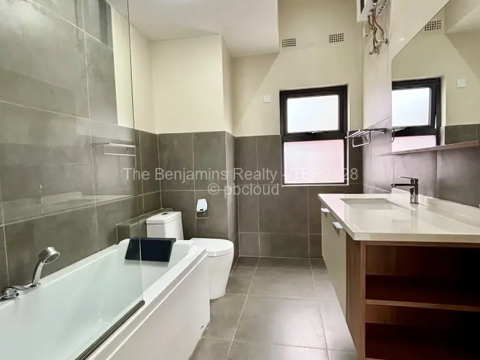 Townhouse/Cluster to Rent in Avondale, Harare